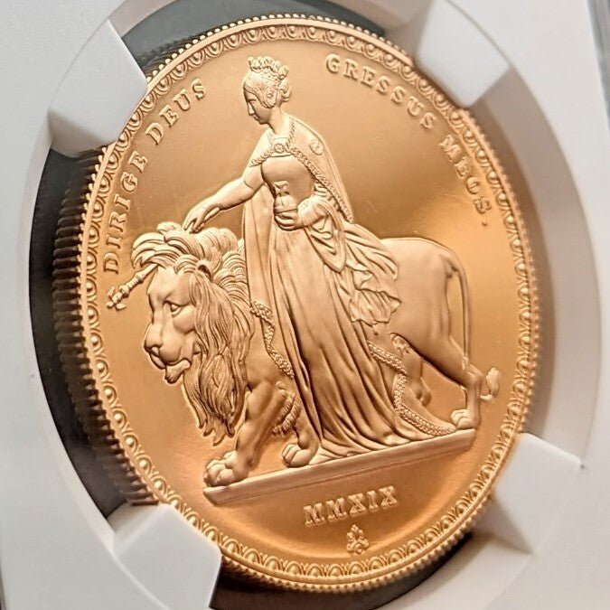 金貨【最高鑑定 2019年 ウナとライオン NGC PF70UC 鑑定 金貨】セントヘレナ 5ポンド 5ソブリン エリザベス2世 Una&the Lion