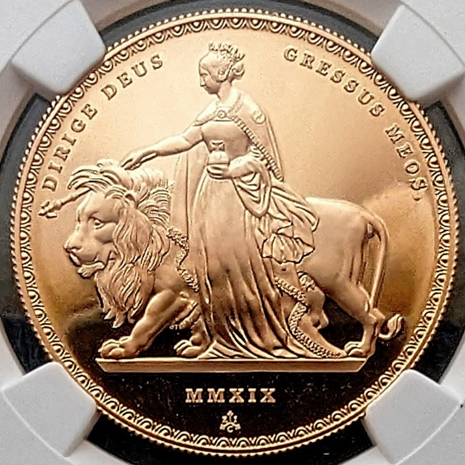 金貨【最高鑑定 2019年 ウナとライオン NGC PF70UC 鑑定 金貨】セントヘレナ 5ポンド 5ソブリン エリザベス2世 Una&the Lion