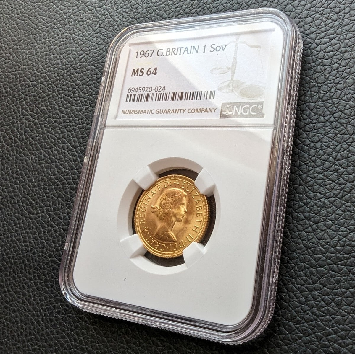 金貨 鑑定 1967年 イギリス ヤングヤング エリザベス二世女王 1ソブリン金貨 1SOV ロイヤルミント 鑑定 NGC MS64 ゴールドコイン